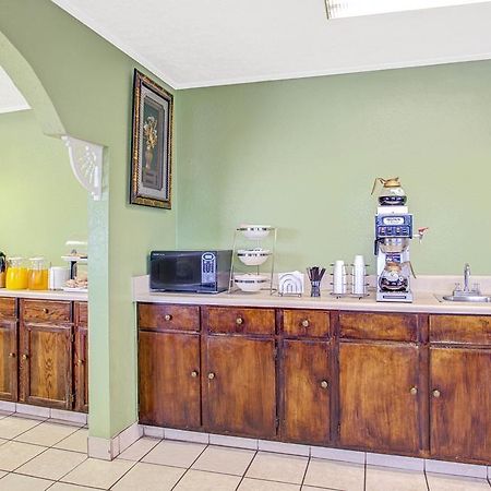 Knights Inn Memphis Airport 外观 照片