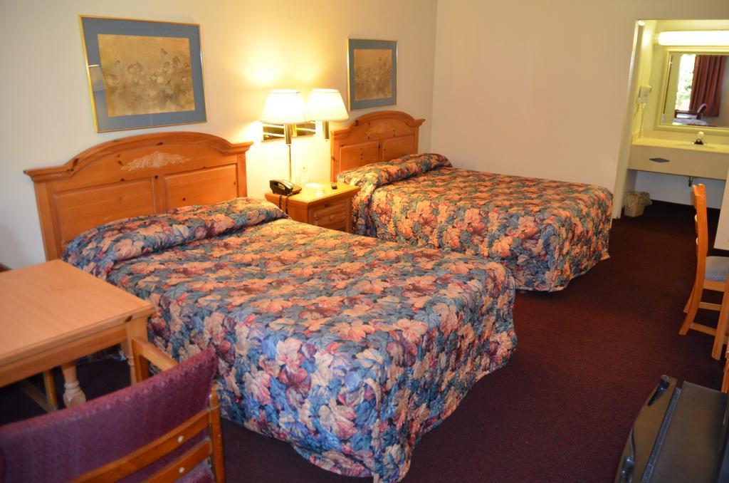 Knights Inn Memphis Airport 客房 照片